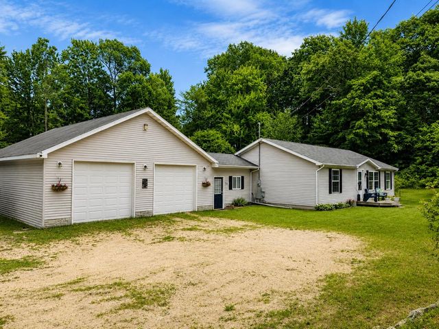 3824 Lapham Road, Harrison, MI 48625