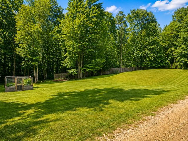 3824 Lapham Road, Harrison, MI 48625