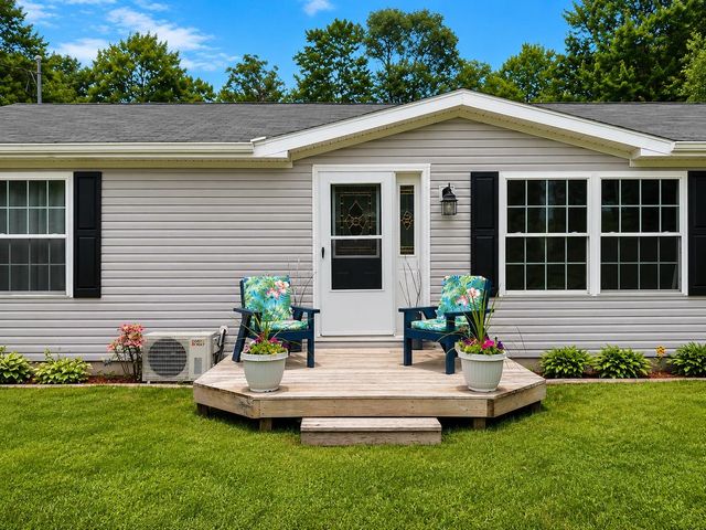 3824 Lapham Road, Harrison, MI 48625