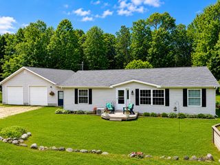 3824 Lapham Road, Harrison, MI 48625