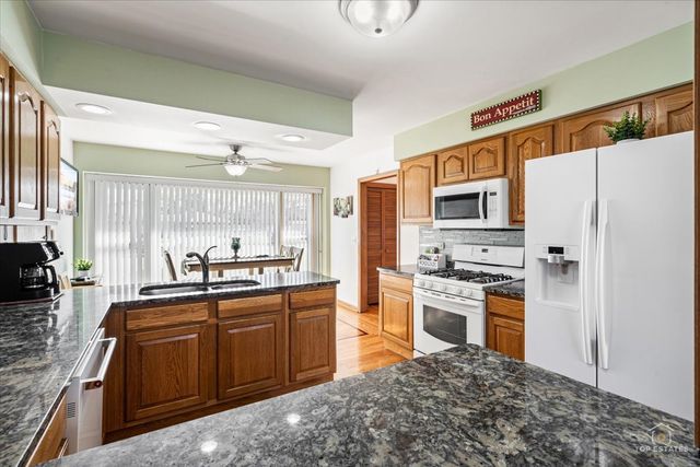 462 Mulberry Lane, Wood Dale, IL 60191