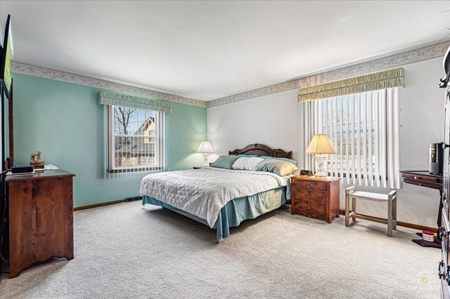 462 Mulberry Lane, Wood Dale, IL 60191