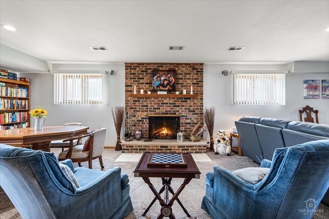 462 Mulberry Lane, Wood Dale, IL 60191