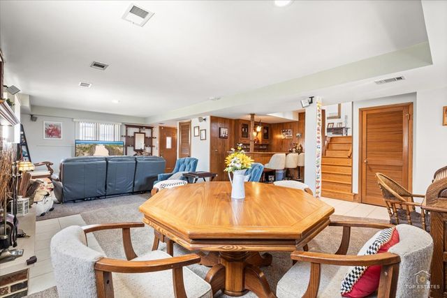 462 Mulberry Lane, Wood Dale, IL 60191