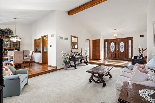 462 Mulberry Lane, Wood Dale, IL 60191