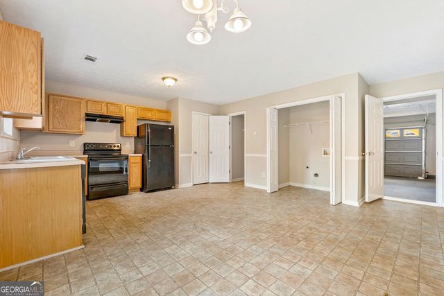 10953 Station Drive, Hampton, GA 30228