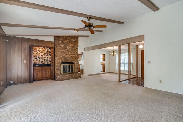 406 Los Santos Drive, Garland, TX 75043