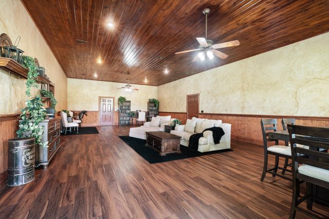 5500 Farm to Market 195, Paris, TX 75462