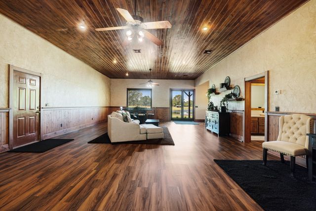 5500 Farm to Market 195, Paris, TX 75462
