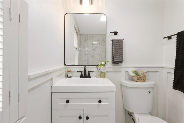 3316 W 75th Street, Prairie Village, KS 66208