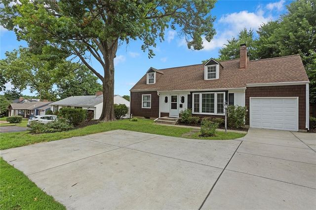 3316 W 75th Street, Prairie Village, KS 66208