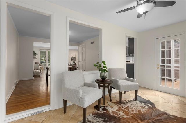 3316 W 75th Street, Prairie Village, KS 66208