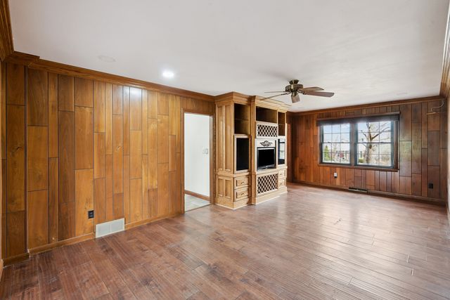 3720 44th Street, Rock Island, IL 61201