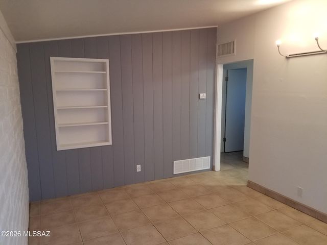 4155 E Bellevue Street, Tucson, AZ 85712