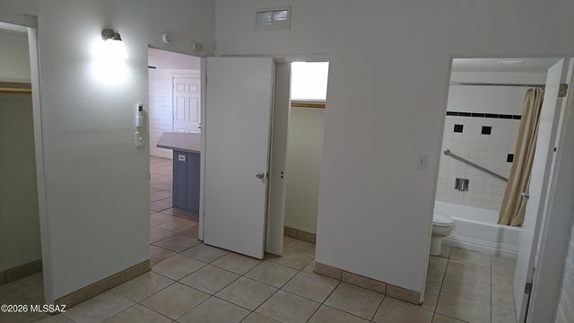 4155 E Bellevue Street, Tucson, AZ 85712