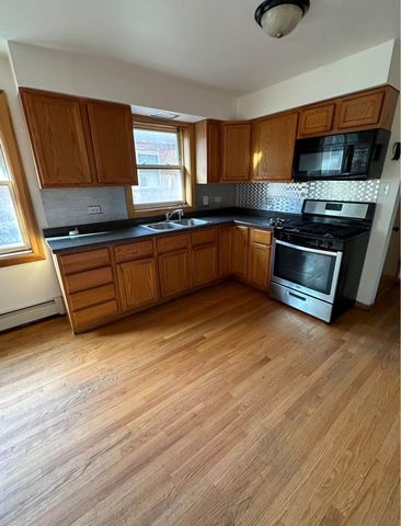 13913 S Wentworth Avenue 2, Riverdale, IL 60827