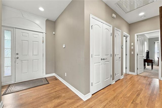 3829 S Coachman Drive, Independence, MO 64055