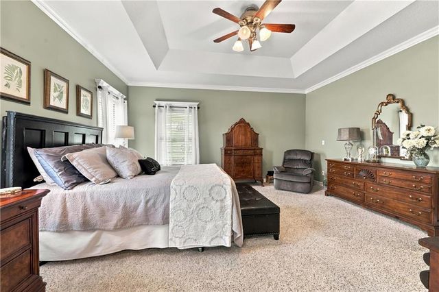 3829 S Coachman Drive, Independence, MO 64055