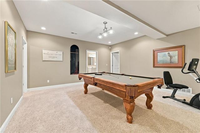 3829 S Coachman Drive, Independence, MO 64055