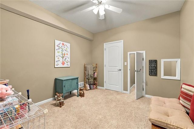 3829 S Coachman Drive, Independence, MO 64055