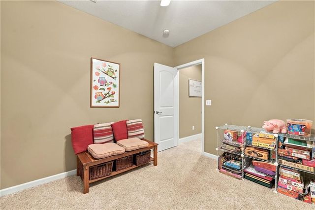 3829 S Coachman Drive, Independence, MO 64055