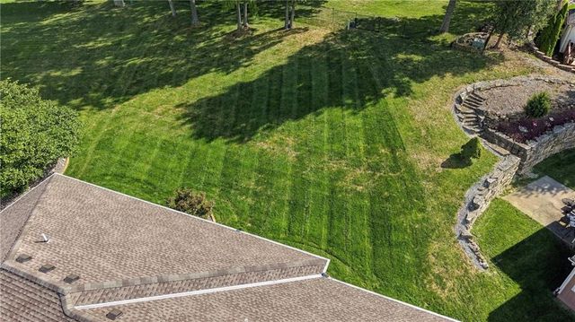 3829 S Coachman Drive, Independence, MO 64055