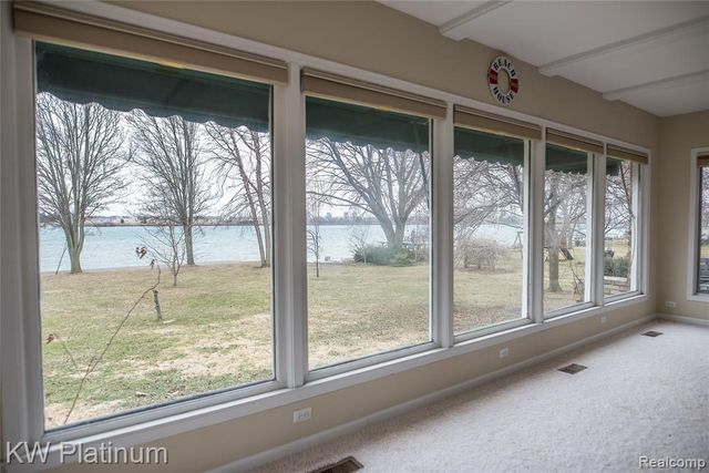 2894 Military Street, Port Huron, MI 48060