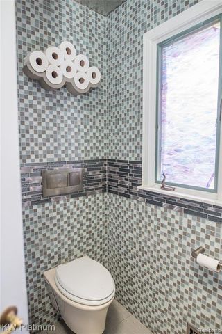 2894 Military Street, Port Huron, MI 48060