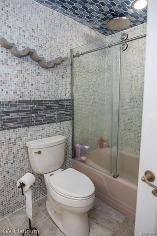 2894 Military Street, Port Huron, MI 48060