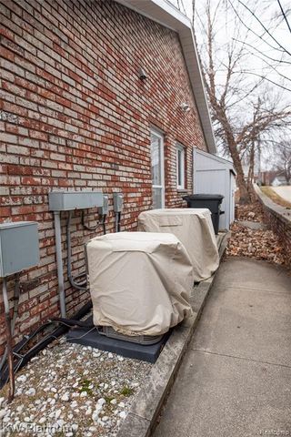 2894 Military Street, Port Huron, MI 48060