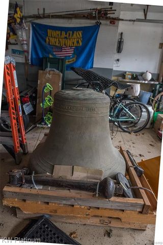 2894 Military Street, Port Huron, MI 48060