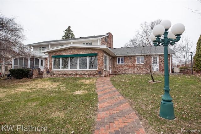 2894 Military Street, Port Huron, MI 48060