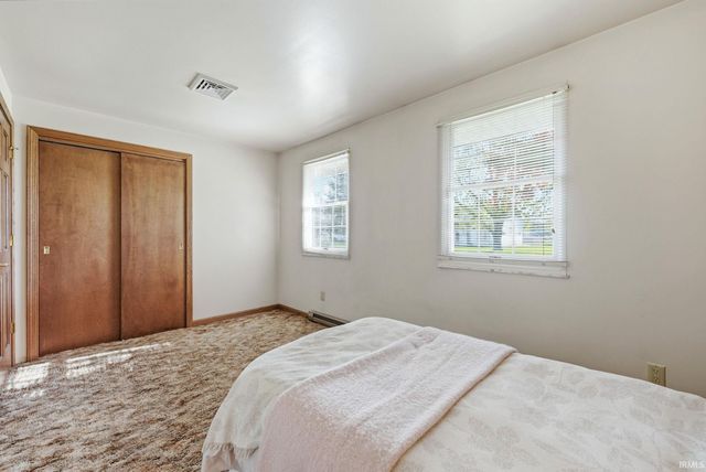 1112 S Ijams Street, Garrett, IN 46738