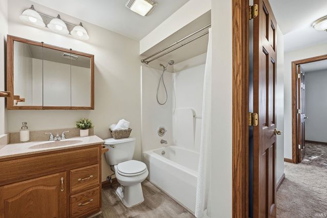 1112 S Ijams Street, Garrett, IN 46738