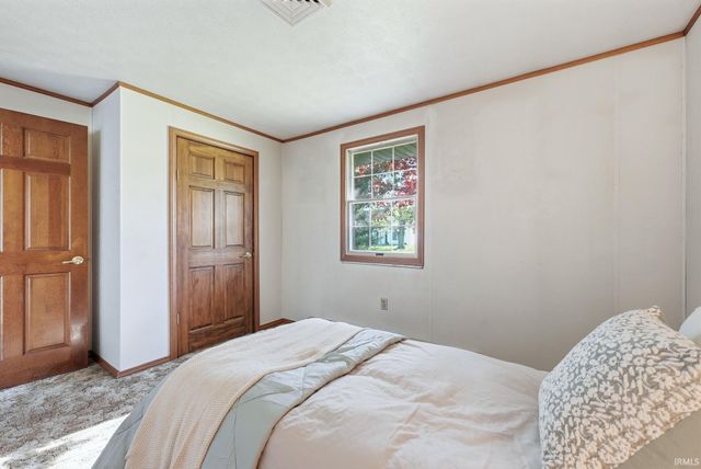 1112 S Ijams Street, Garrett, IN 46738