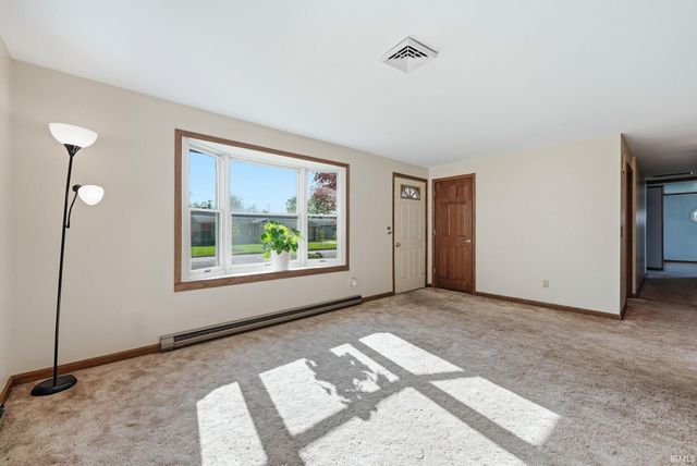 1112 S Ijams Street, Garrett, IN 46738