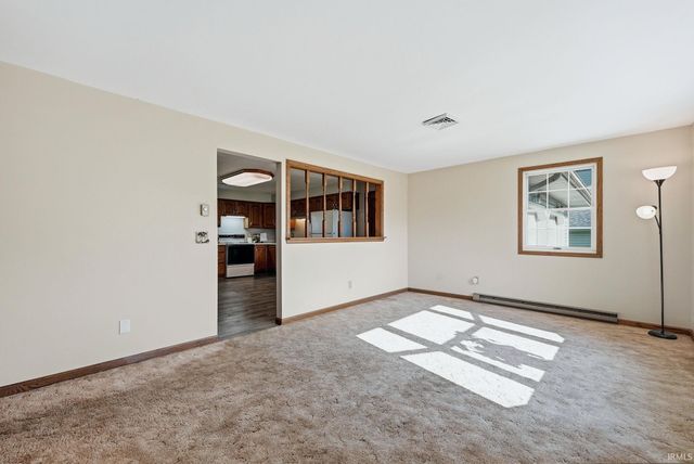 1112 S Ijams Street, Garrett, IN 46738