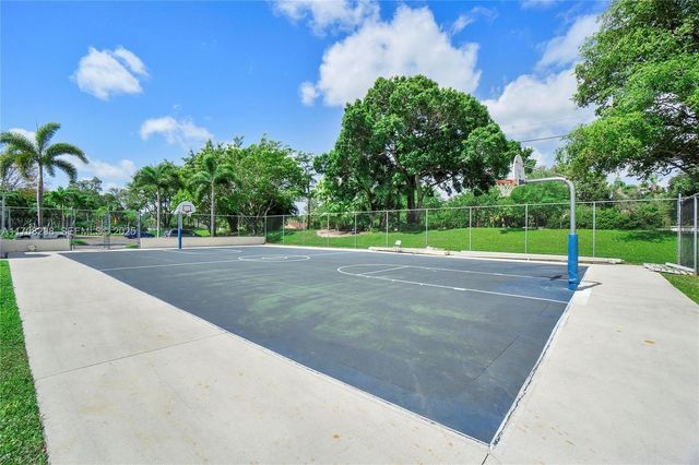 4300 NW 30th Street 141, Coconut Creek, FL 33066