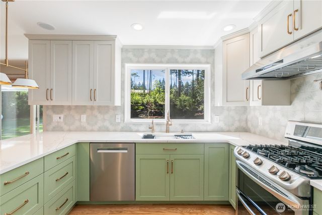 1093 SE St Patrick Court, Port Orchard, WA 98367