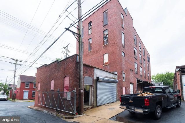 619 SPRUCE ST, Reading, PA 19602