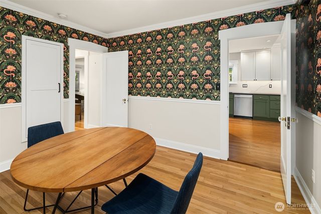 207 25th Avenue, Seattle, WA 98122