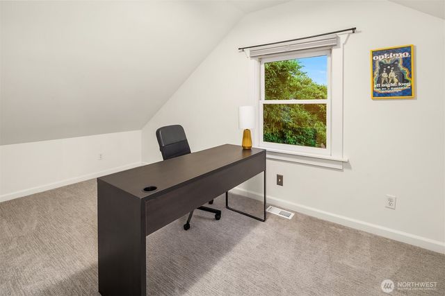 207 25th Avenue, Seattle, WA 98122