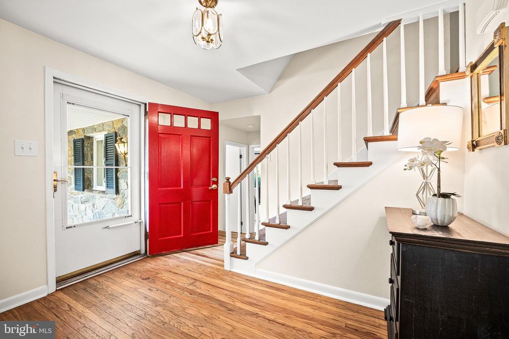 593 WATFORD LN, BERWYN, PA 19312 — photo 4