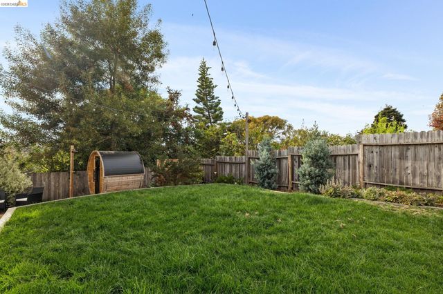 811 Lexington Ave, El Cerrito, CA 94530