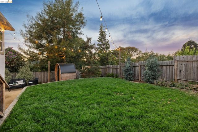 811 Lexington Ave, El Cerrito, CA 94530