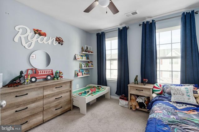 9712 CEDARMASS CIR, Fredericksburg, VA 22408