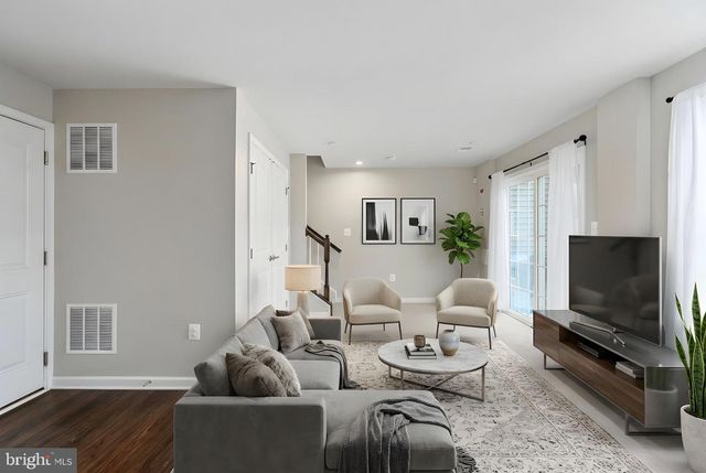 9712 CEDARMASS CIR, Fredericksburg, VA 22408