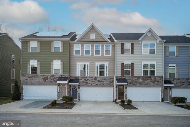 9712 CEDARMASS CIR, Fredericksburg, VA 22408