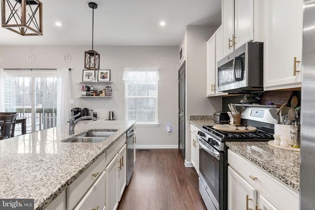 9712 CEDARMASS CIR, Fredericksburg, VA 22408