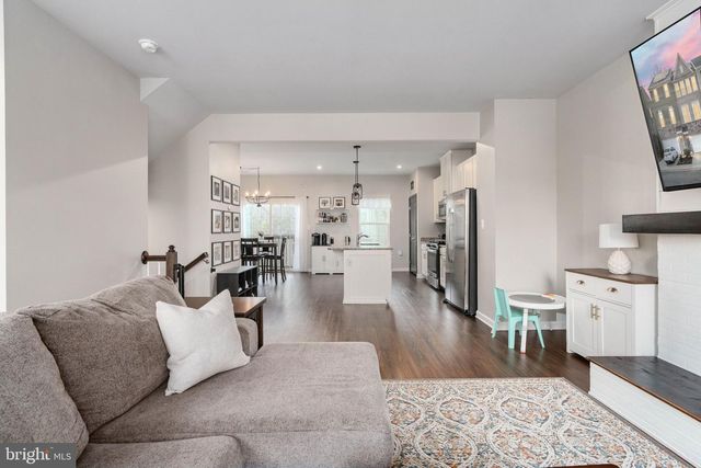 9712 CEDARMASS CIR, Fredericksburg, VA 22408